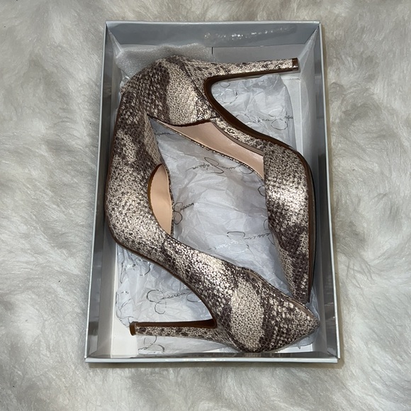 Jessica Simpson Heels - Picture 5 of 7